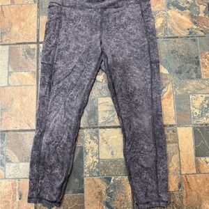 Lululemon Athletica Gray Patterned Leggings